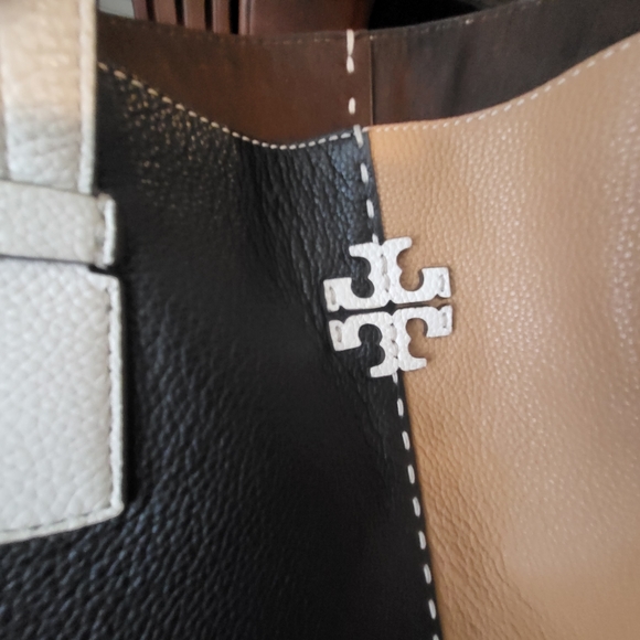 COPY - Tory Burch McGraw - Picture 8 of 11